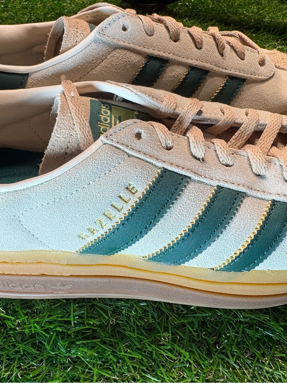 adidas Gazelle Men’s Sneakers - Cream with Green Stripes
